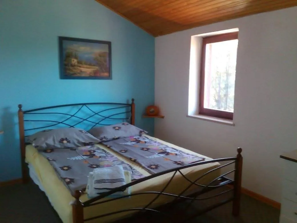 Vila Marija Nedescina 0*,  Croatia
